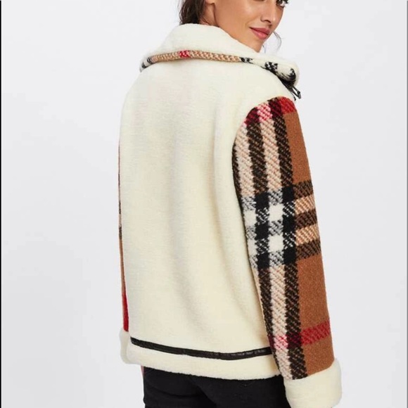 Light Weight Plaid Print Coat - Picture 5 of 5